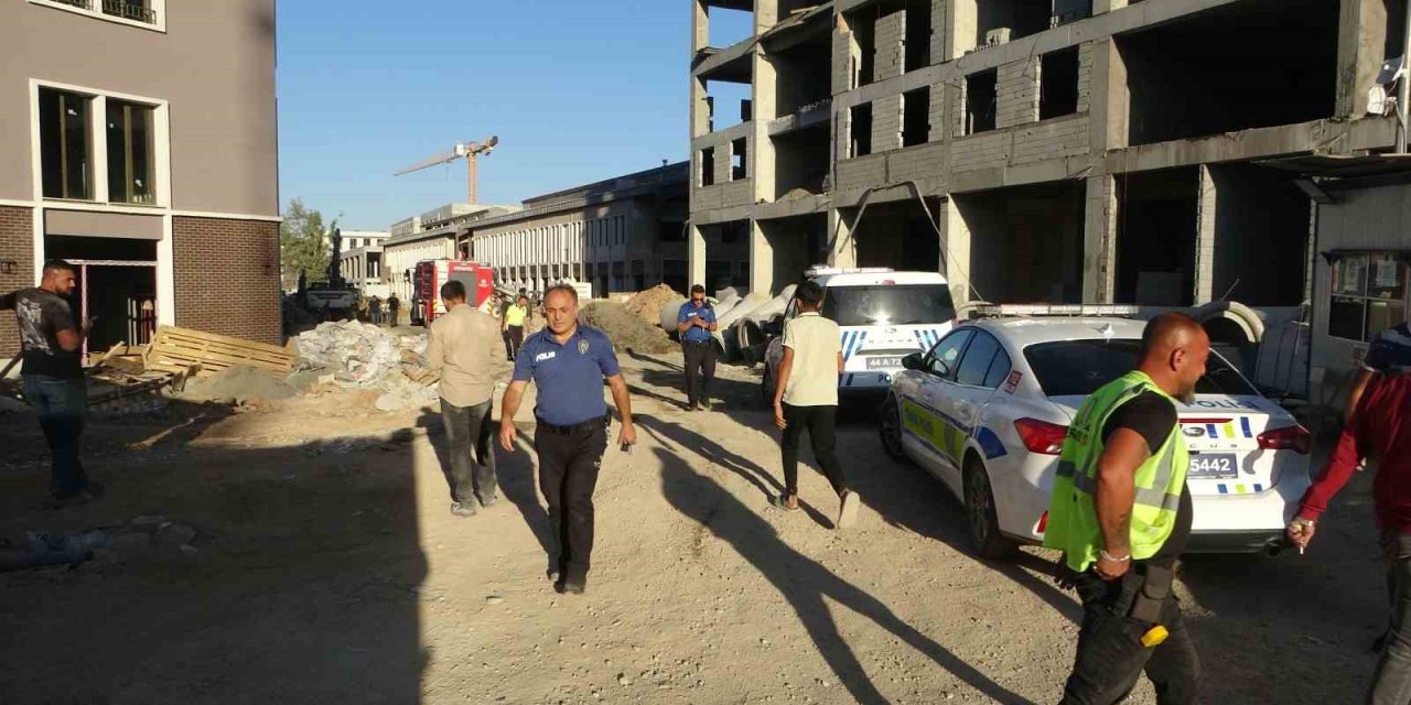 Malatya’da çarşı inşaatında göçük altında kalan işçi kurtarılamadı