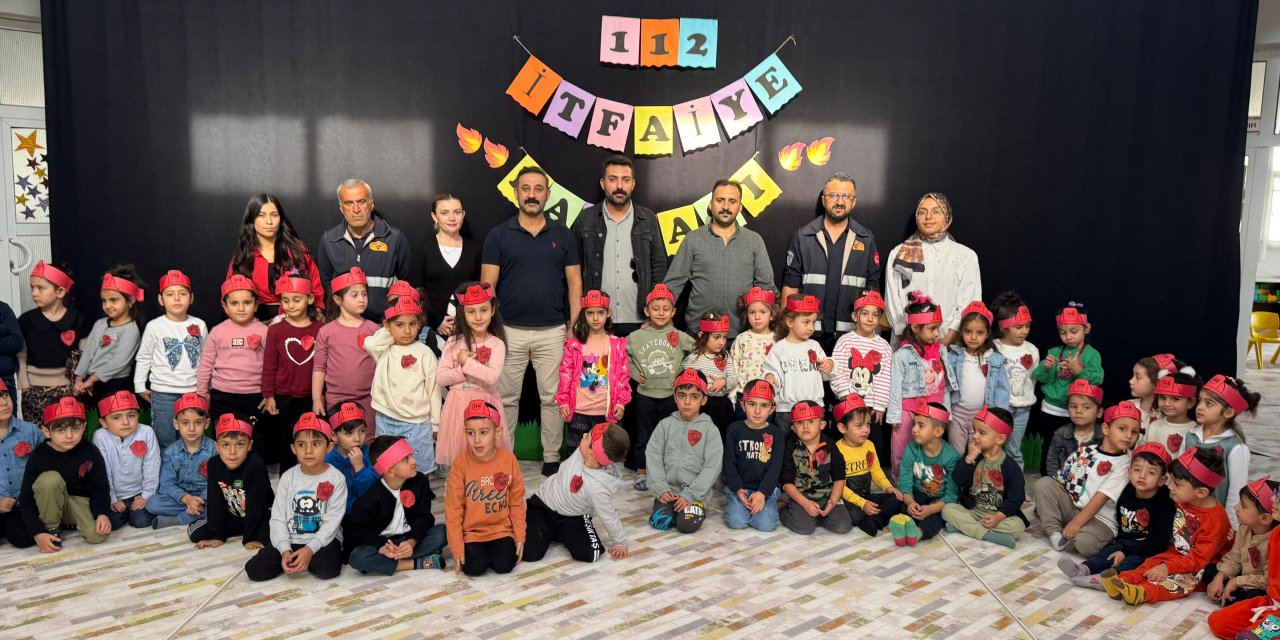 Yüksekova’da itfaiye ekipleri öğrencilerle bir araya geldi