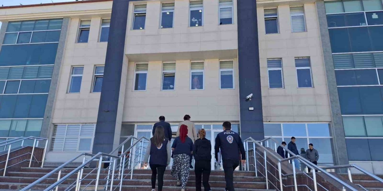 Kars’ta siber operasyon