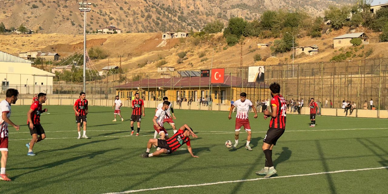 Yüksekova Belediyespor, hazırlık maçında farklı kazandı