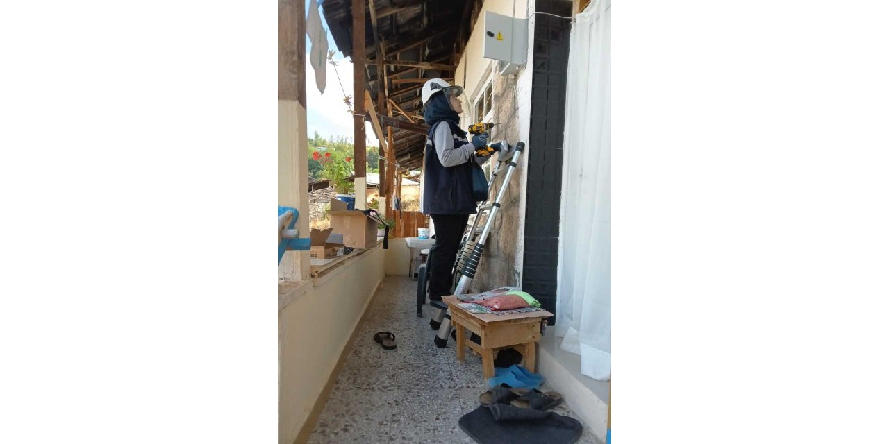 Aras EDAŞ kadın saha ekibiyle güç kazanıyor