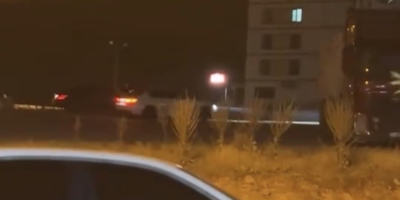 Elazığ’da drift atan araç kameralarda