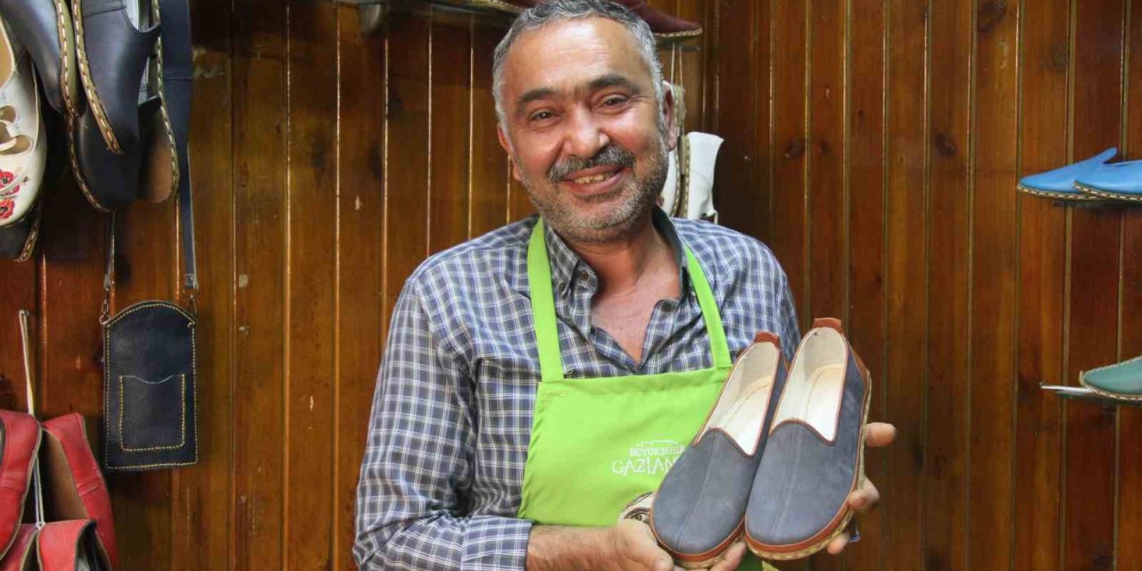 Gaziantep'te oto boyacı ustası, çocukluk hayali köşkerliğe yıllar sonra kavuştu
