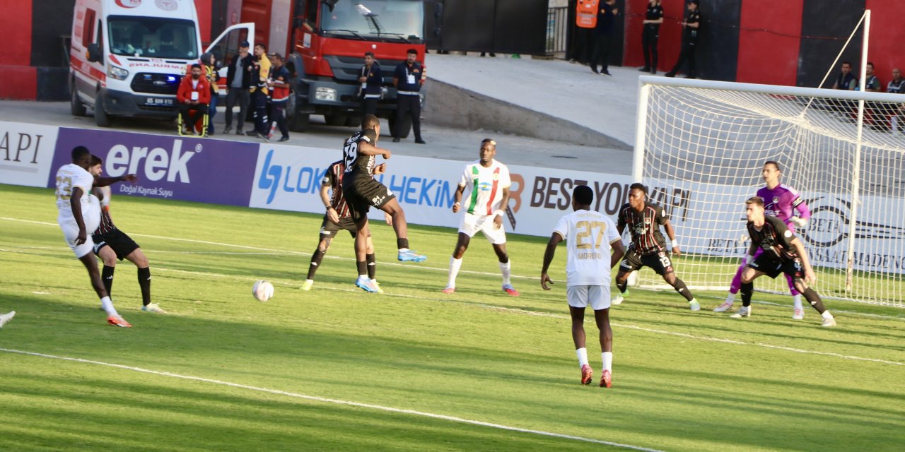 Van Spor FK, Amedspor’u 3-0 mağlup etti