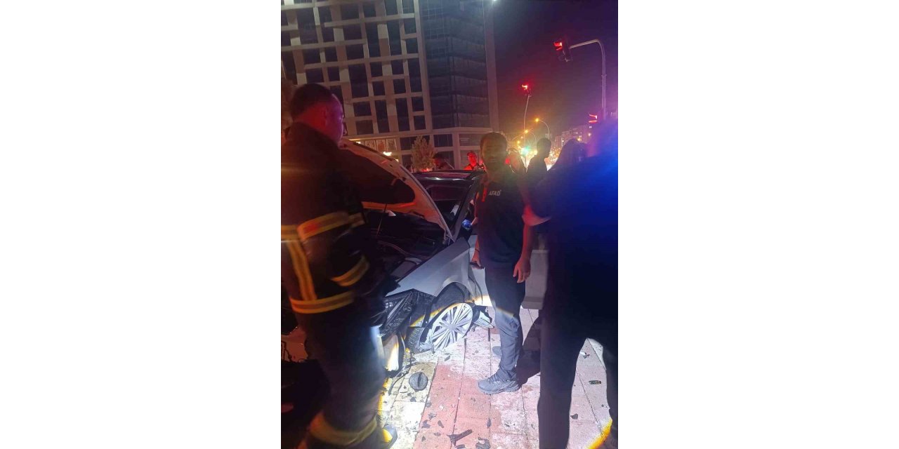 Batman’da otomobil takla attı: 2 yaralı