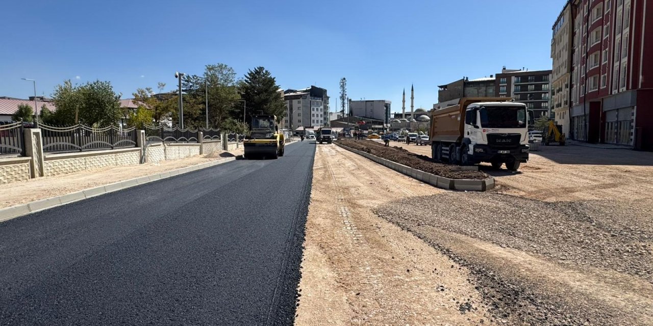 Pizok TOKİ yolunu çarşıya bağlayan yolda çalışmalar son aşamaya geldi