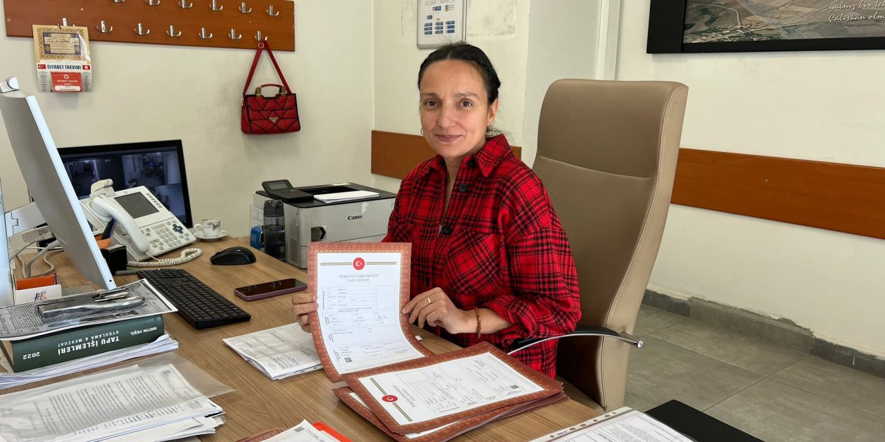 Yüksekova’da şimdiye kadar 1.700 hak sahibi TOKİ tapularına kavuştu