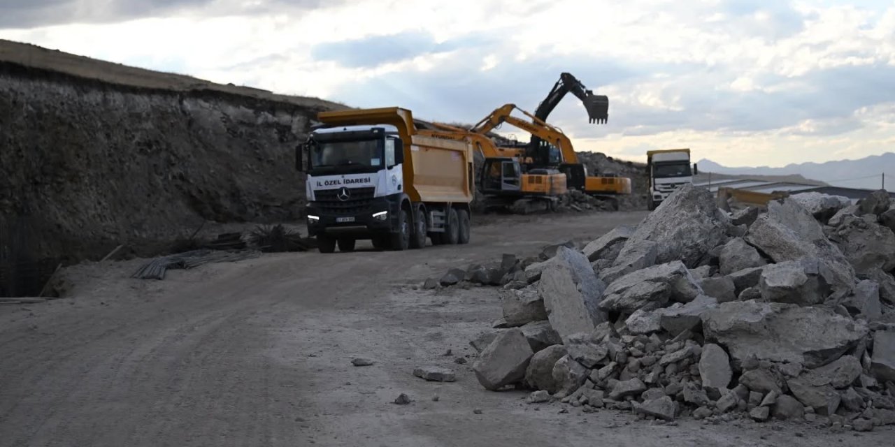 Erzurum Mobilyacılar Sitesi’nin yapımı sürüyor