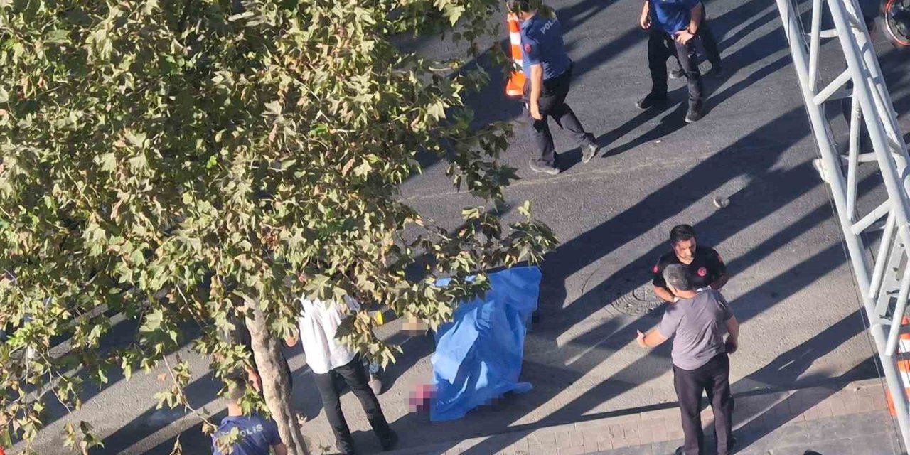 Diyarbakır’da kaldırımda silahlı saldırıya uğrayan kişi öldü