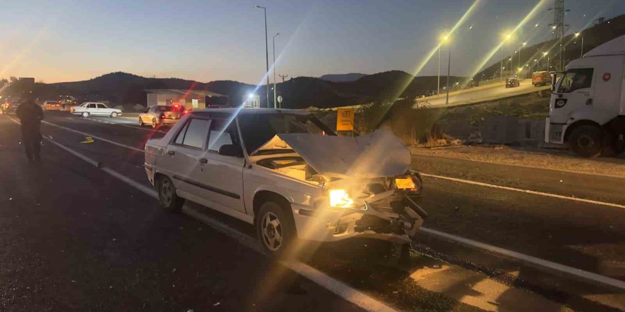 Adıyaman'da otomobilin çarptığı motosiklet sürücüsü ağır yaralandı