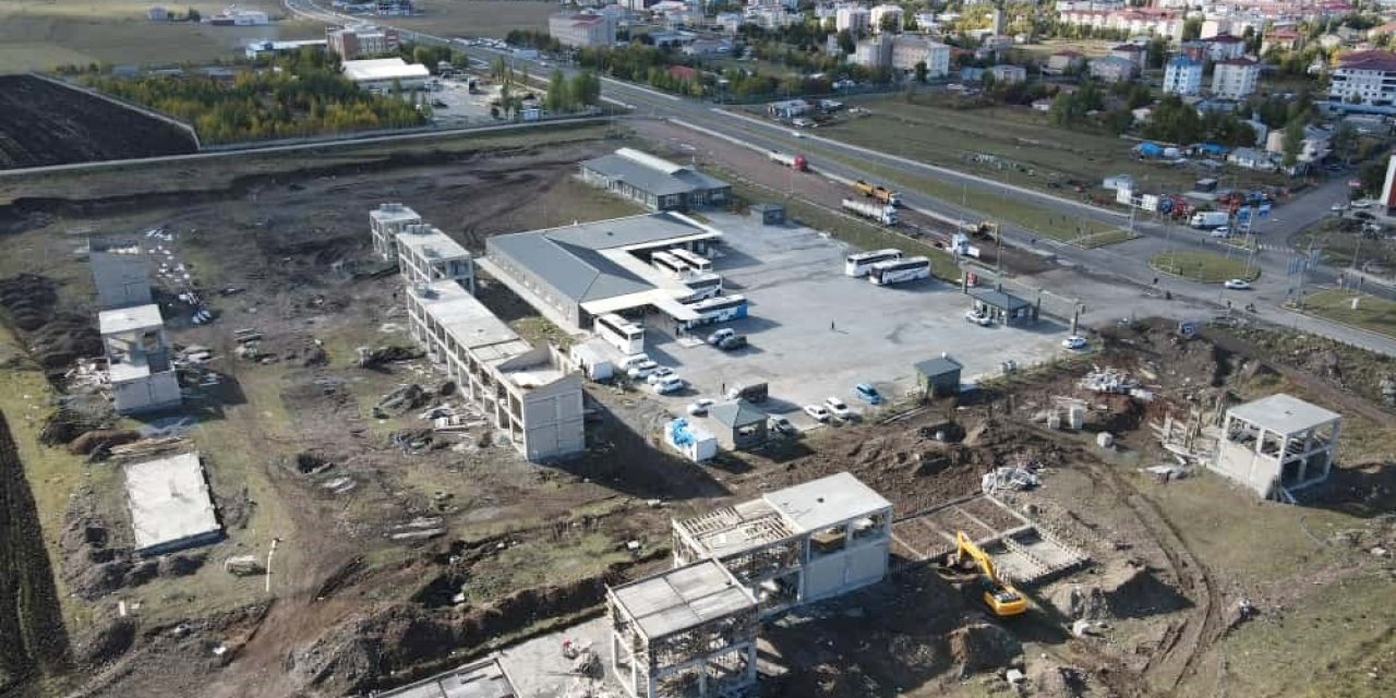 Ardahan Belediyesi Galericiler sitesi inşaatı tüm hızıyla devam ediyor