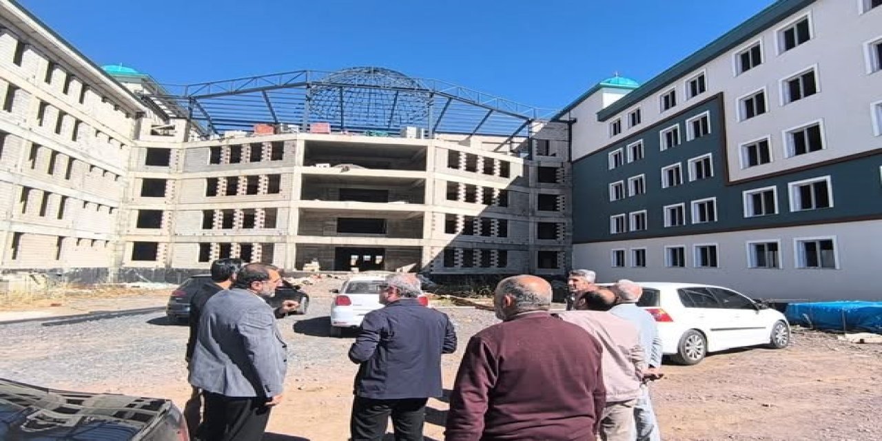 Mehmet Gürgür Hafızlık ve Gençlik Merkezi inşaatı sürüyor