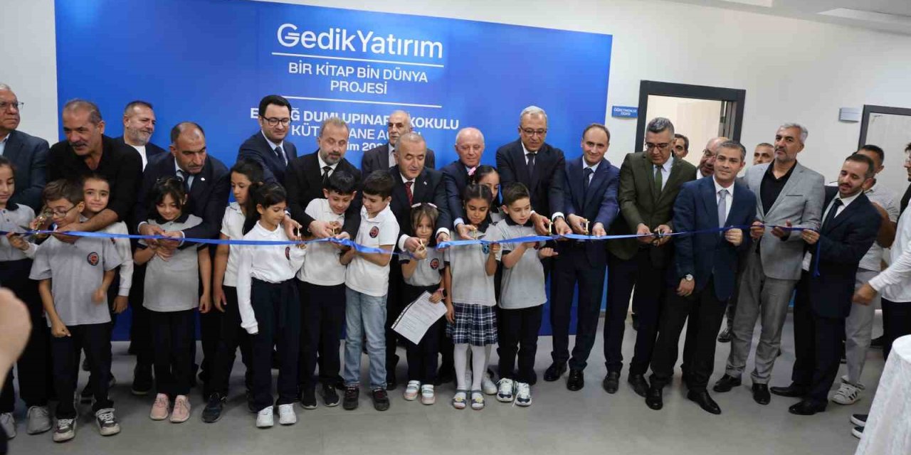 Dumlupınar İlkokulu’nda kütüphane açıldı