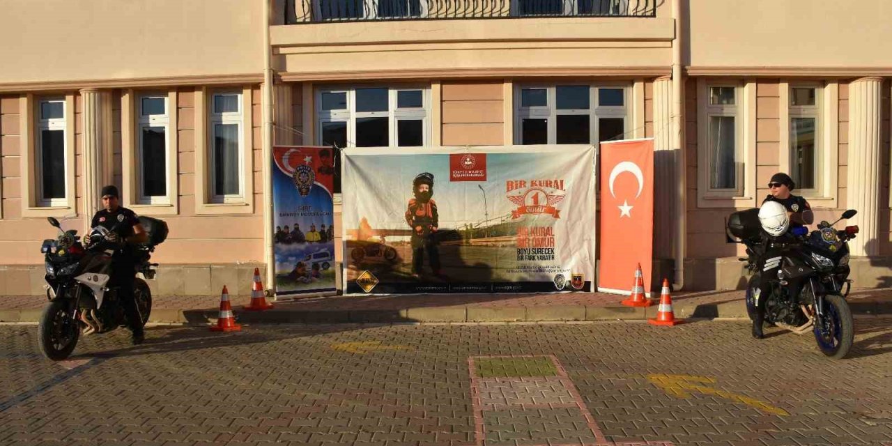 Siirt’te motosiklet kazalarını önlemeye yönelik eğitim yapıldı