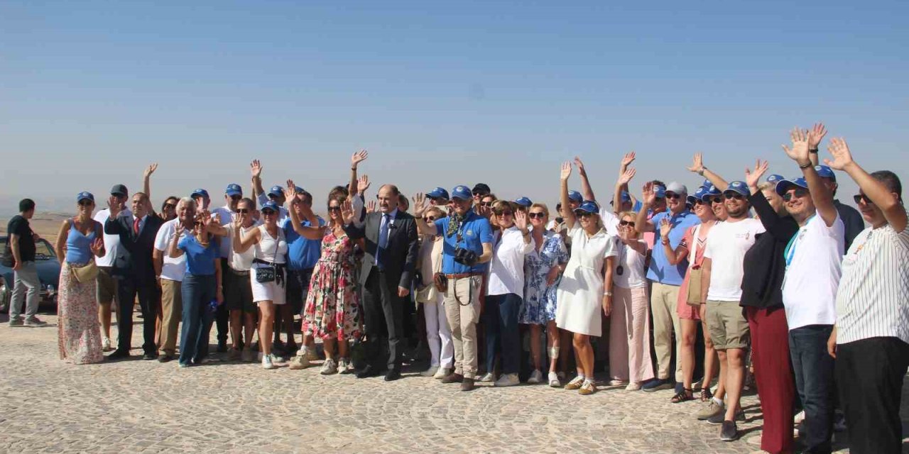 Belçika’dan yola çıkan klasik araçlar Gökbekitepe’de