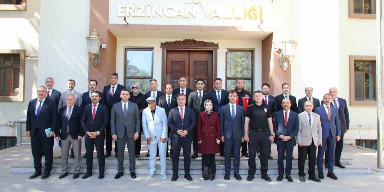 Vali Aydoğdu, birim amirleriyle toplantı gerçekleştirdi