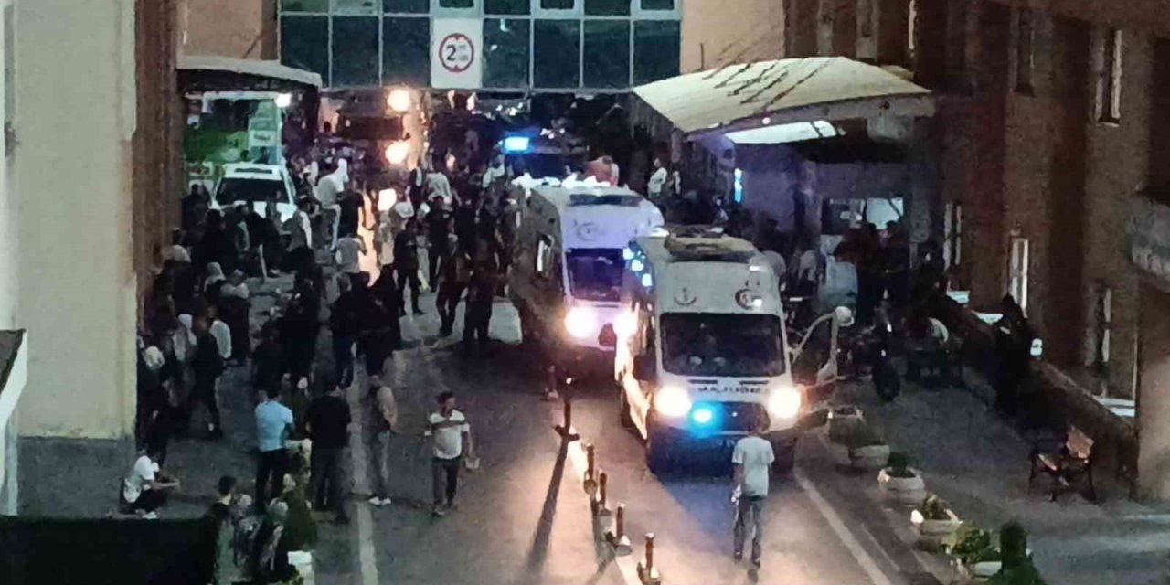 Trafik kazası sonrası bıçaklı kavga: 2 yaralı