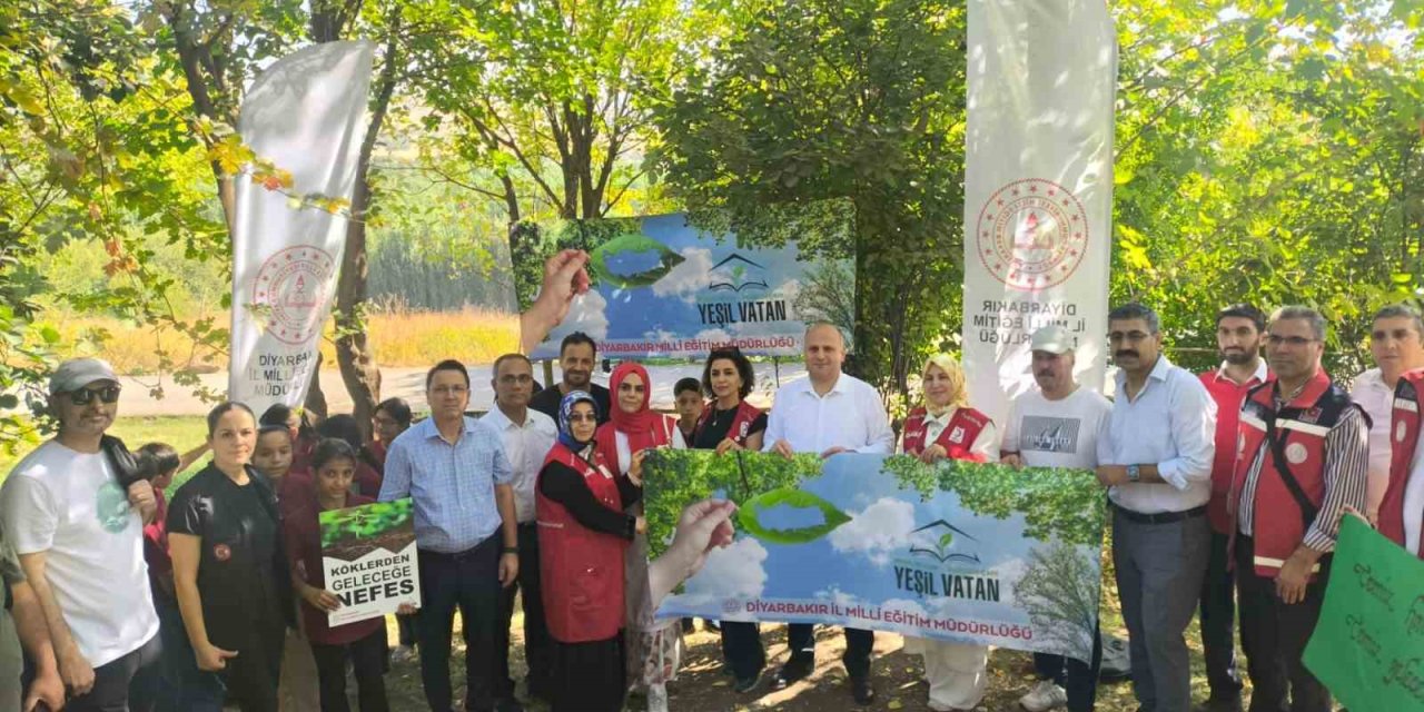 Diyarbakır’da ’yeşil vatan, temiz hava’ yürüyüşü yapıldı