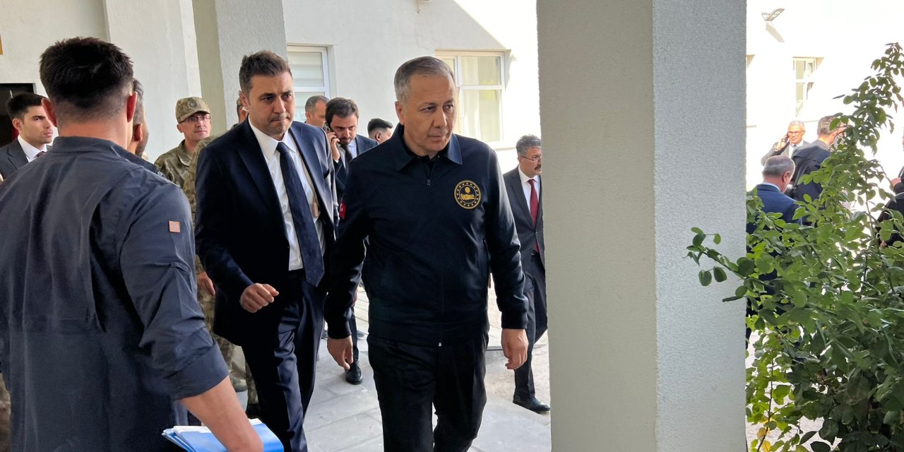 Bakan Yerlikaya, Yüksekova’daki ziyaretlerini tamamladı