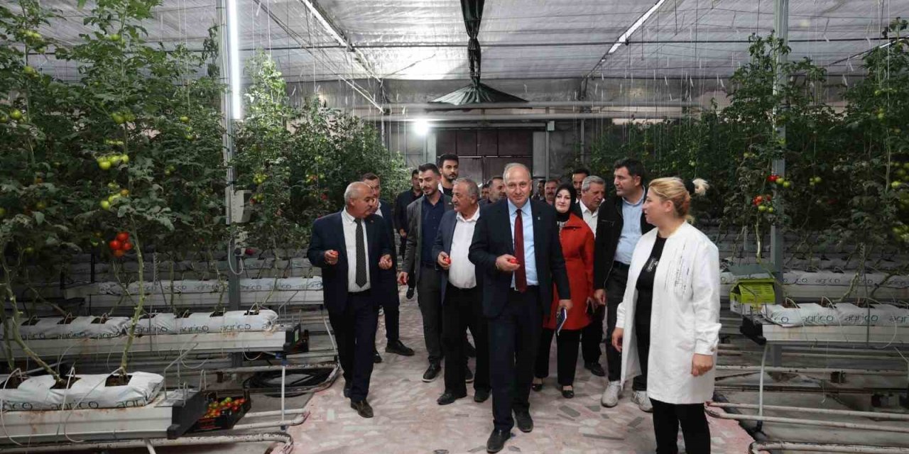 Erzurum'un Aziziye ilçesinde  yatırım turu