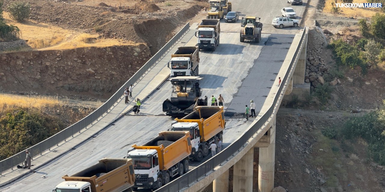 Umurlu Sınır Kapısı yolu çalışmalarında sona yaklaşıldı