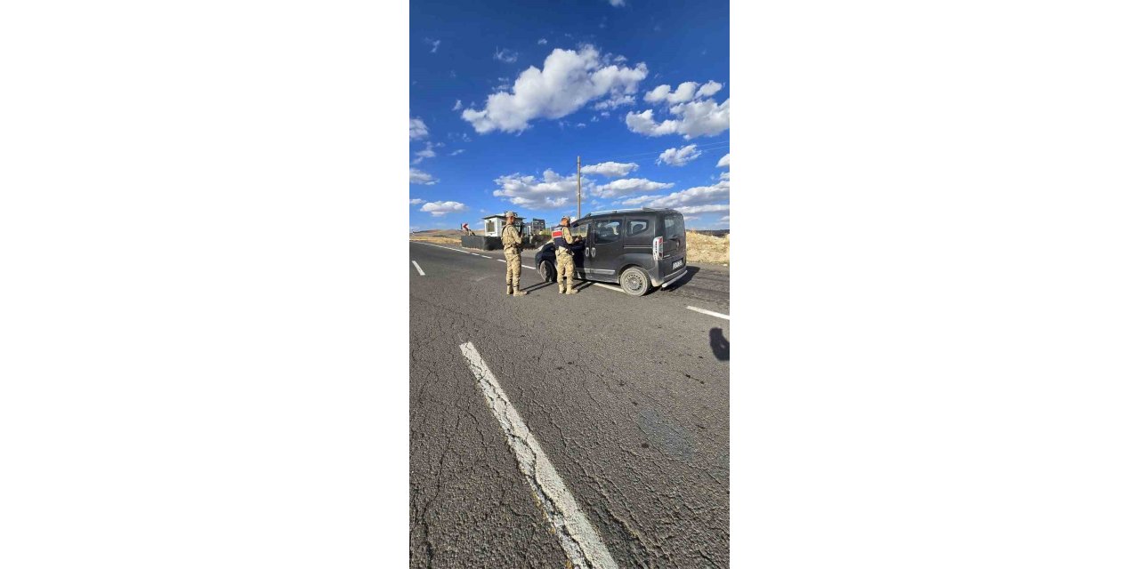 Kars'ta jandarma huzur ve güven uygulaması yapıldı