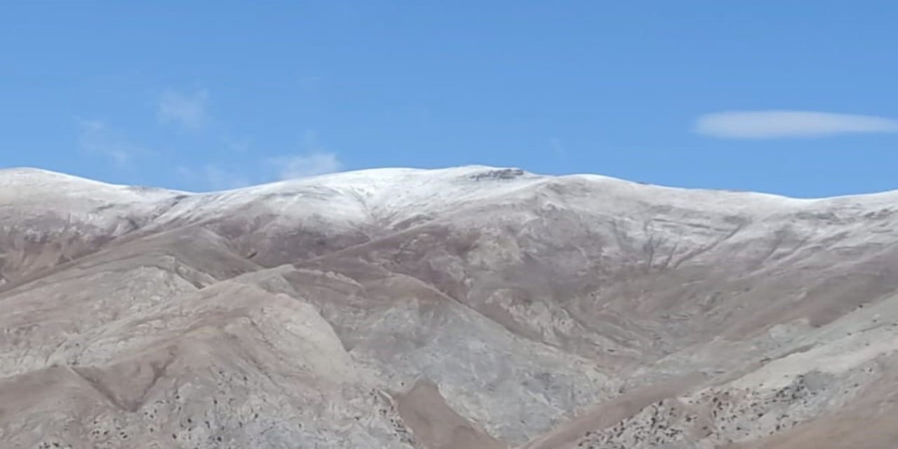 Kırklar Dağı’na mevsimin ilk karı düştü