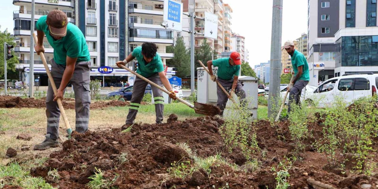 Diyarbakır’da üstyapı çalışmaları sürüyor