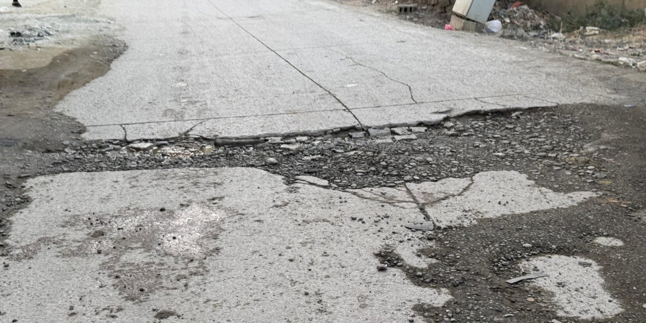 Yeşildere Mahallesi’nde yollar kullanılamaz hale geldi