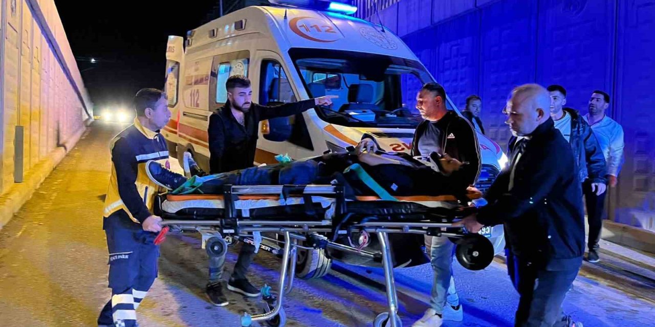 Malatya’da alt geçitte motosiklet kazası: 2 kişi yaralandı