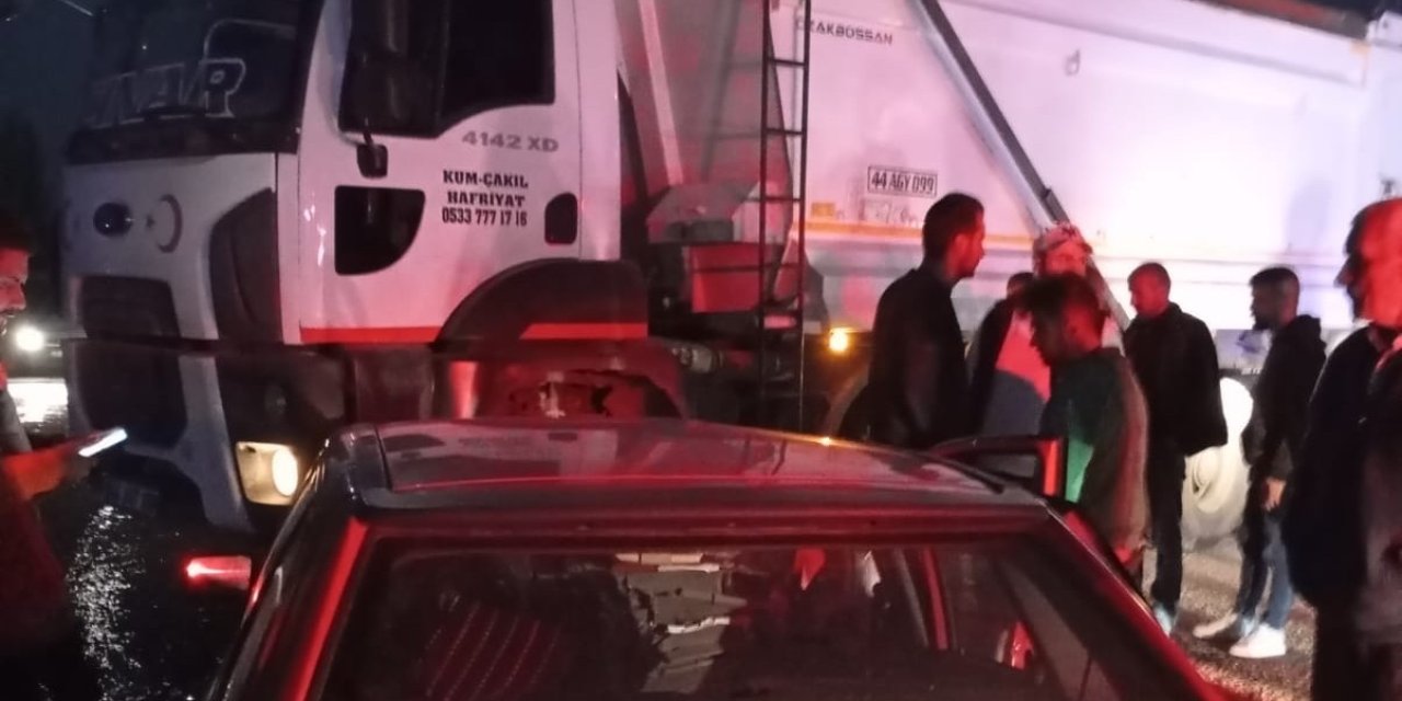 Malatya hafriyat kamyonu ile otomobil çarpıştı: 1 kişi öldü