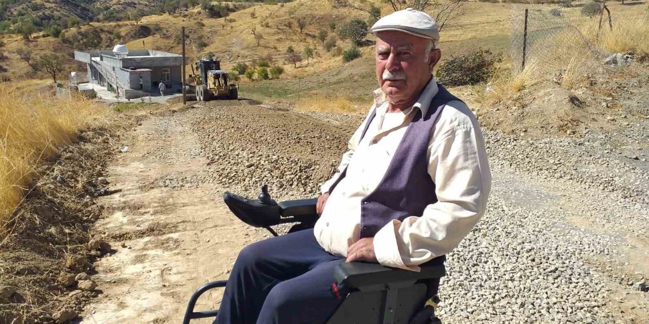 Siirt’te engelli vatandaş için bozuk olan yol onarıldı