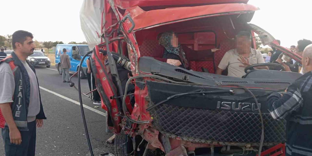 Mardin’de feci kaza: 15 kişi yaralandı
