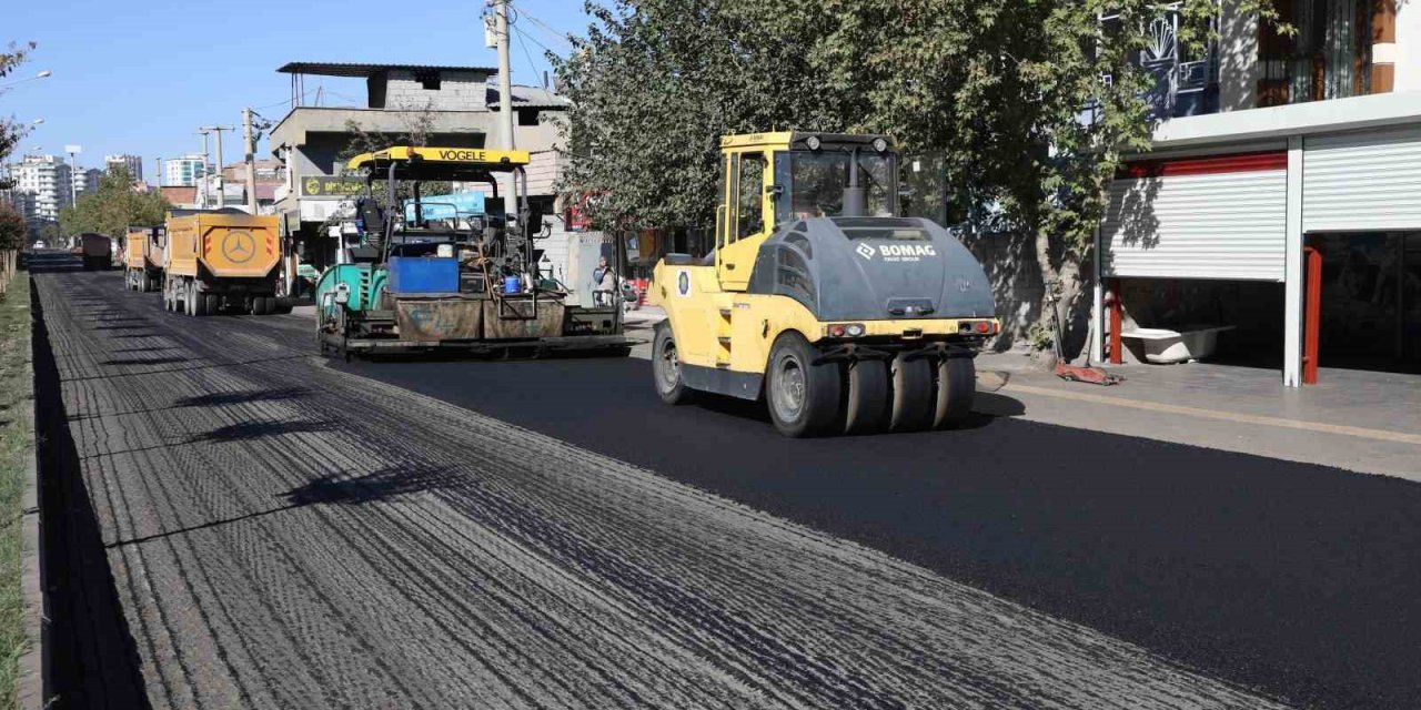 Kayapınar Caddesi'nde 17 kilometrelik 8 caddeye asfalt serilecek