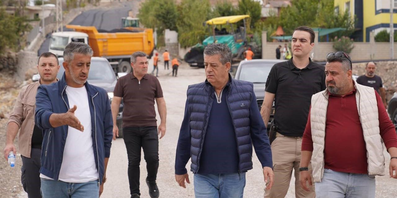 Şırnak Gündoğdu Mahallesi yoluna asfalt serimi