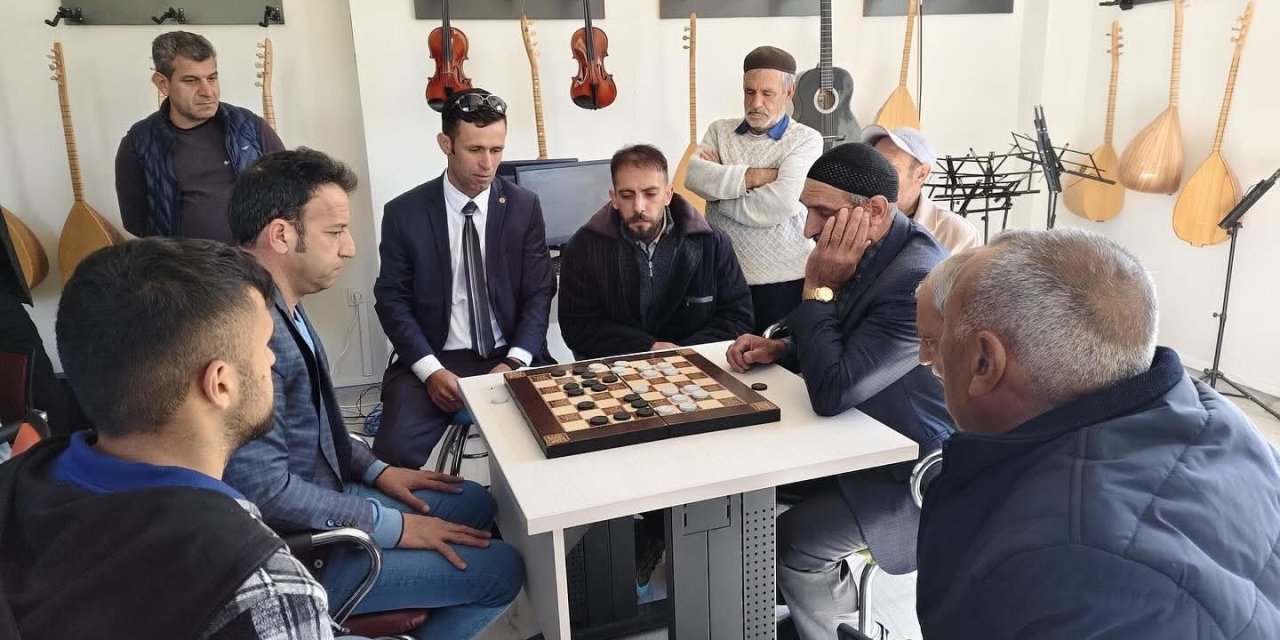 Arıcak’taki Dama Turnuvası’nda  yarı final heyecanı yaşandı