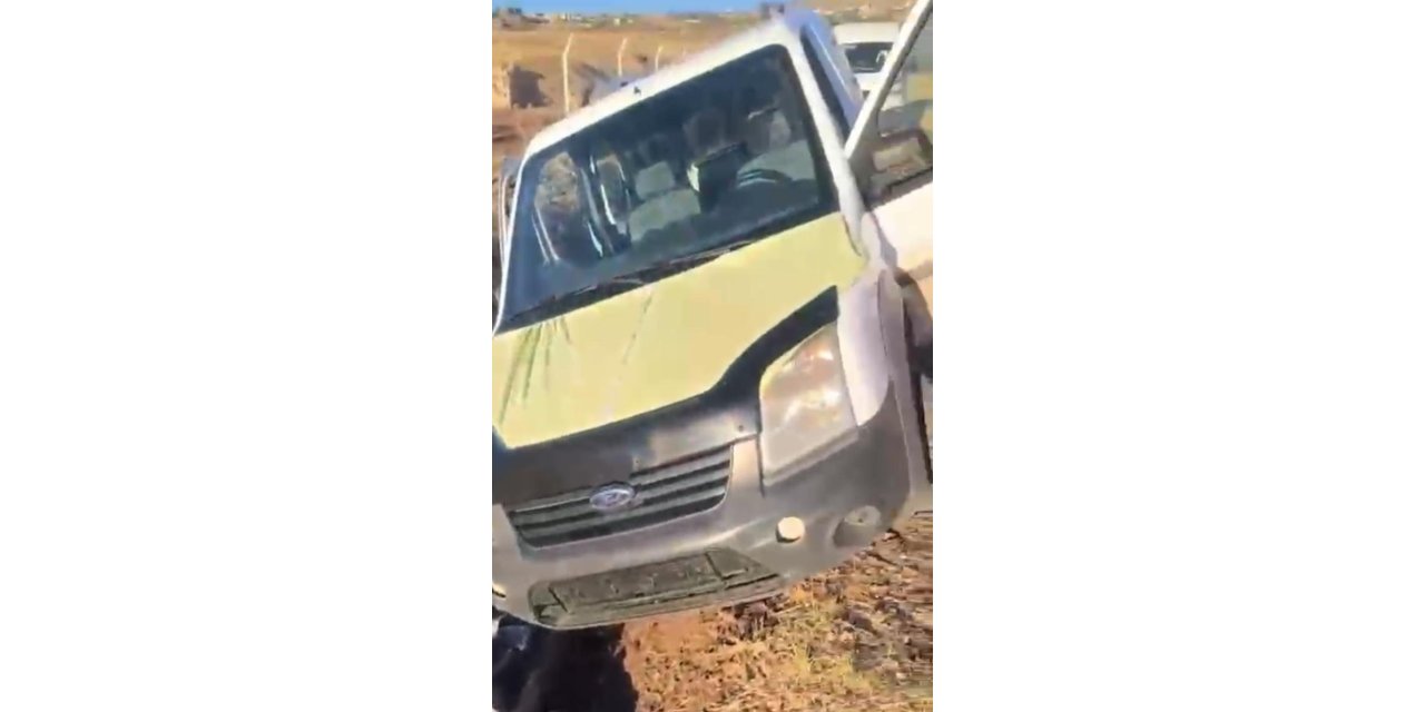 Besni'de kaza yapan hırsızlık şüphelileri, aracı bırakıp kaçtı