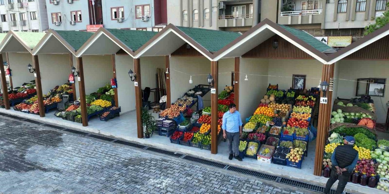 Şanlıurfa’da görüntü kirliliği oluşturan pazarın yerini modern pazar aldı