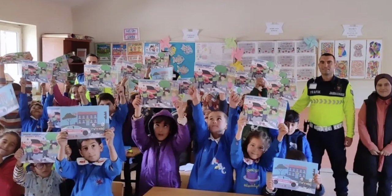 Diyadin’de öğrencilere trafik eğitimi