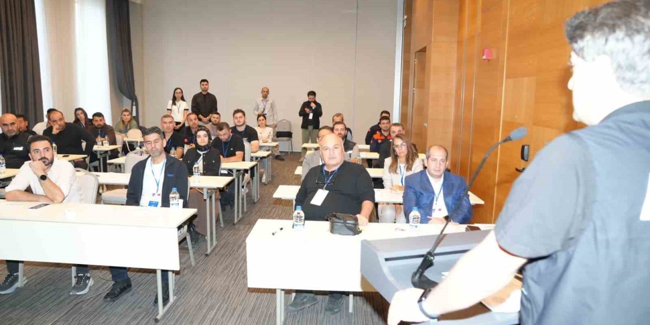 Diyarbakır’da gençler afet yönetimi için buluştu