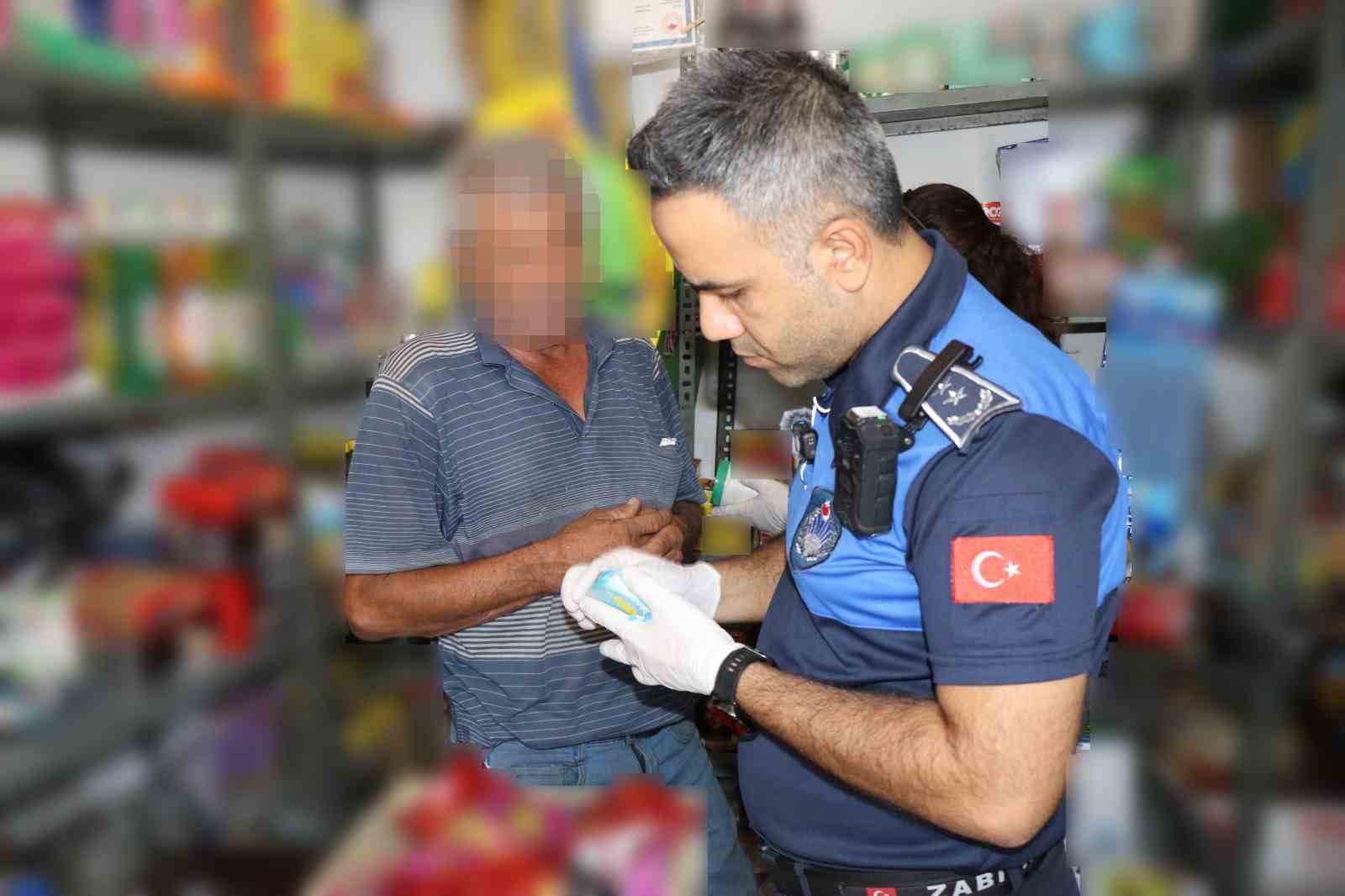 Öğrencilere tarihi geçmiş ürün satan işletmeye 35 bin TL ceza