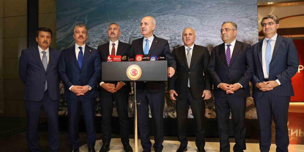 Kurtulmuş: "Komisyon, anayasa değiştirmek için kurulmuş bir komisyon değildir"