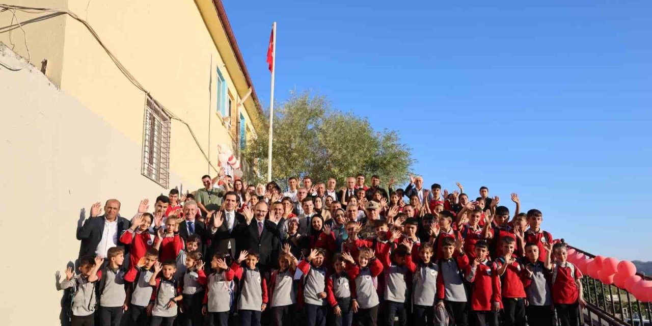 Siirt’te "Şehitler Kütüphanesi" açıldı