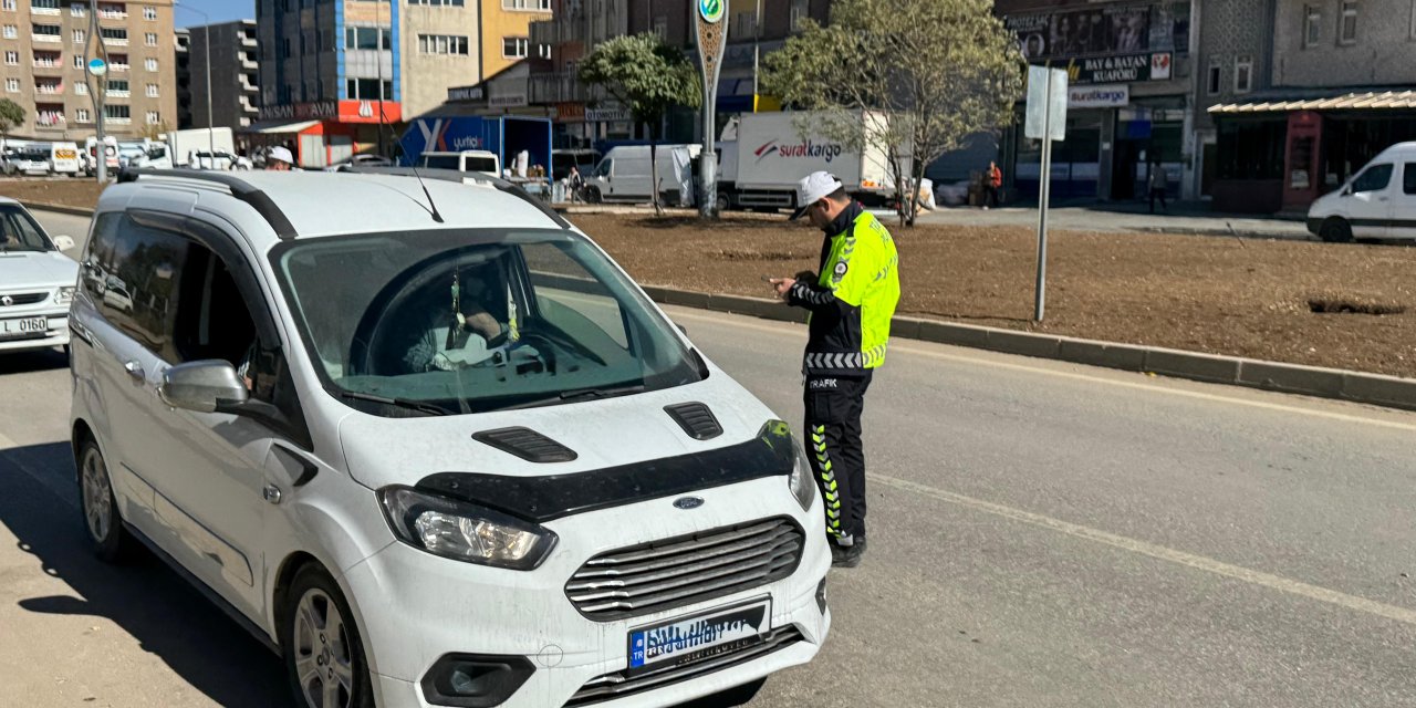 Yüksekova’da trafik güvenliği denetimi