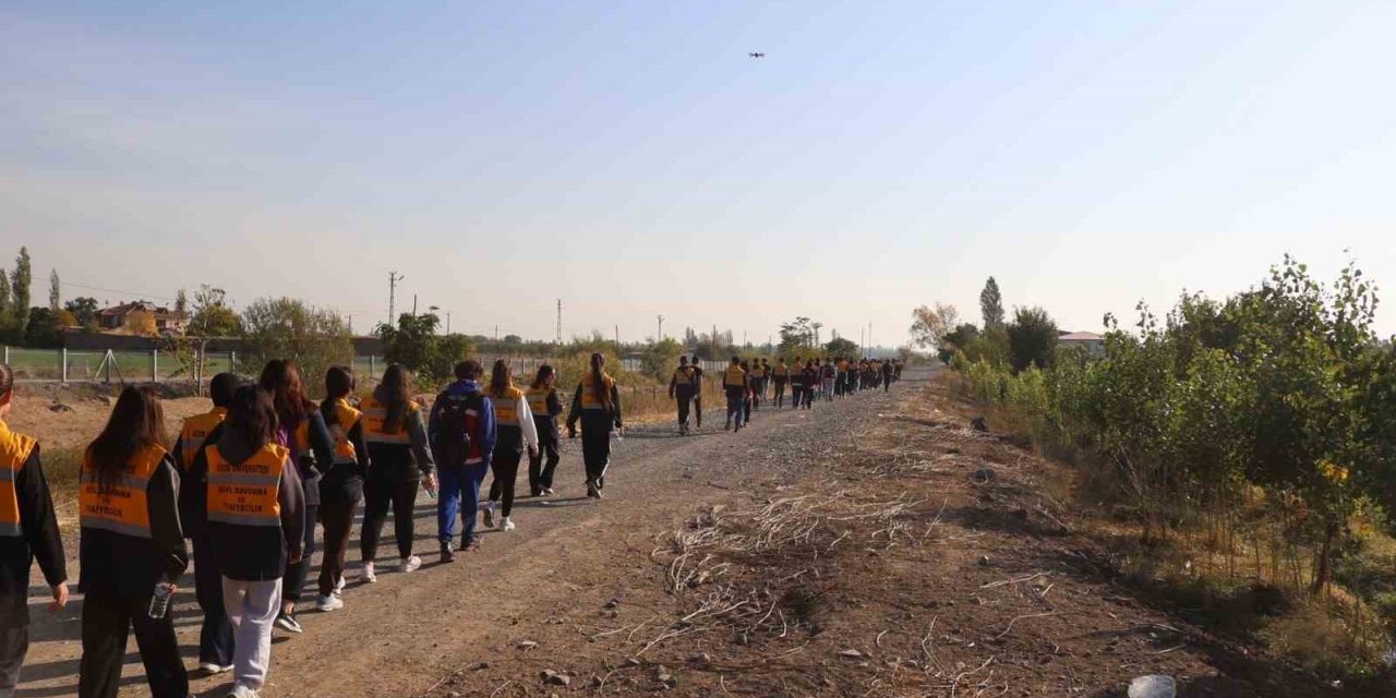 Iğdır’da kayıp Alzheimer hastası için bin kişilik ekip arama çalışmalarında