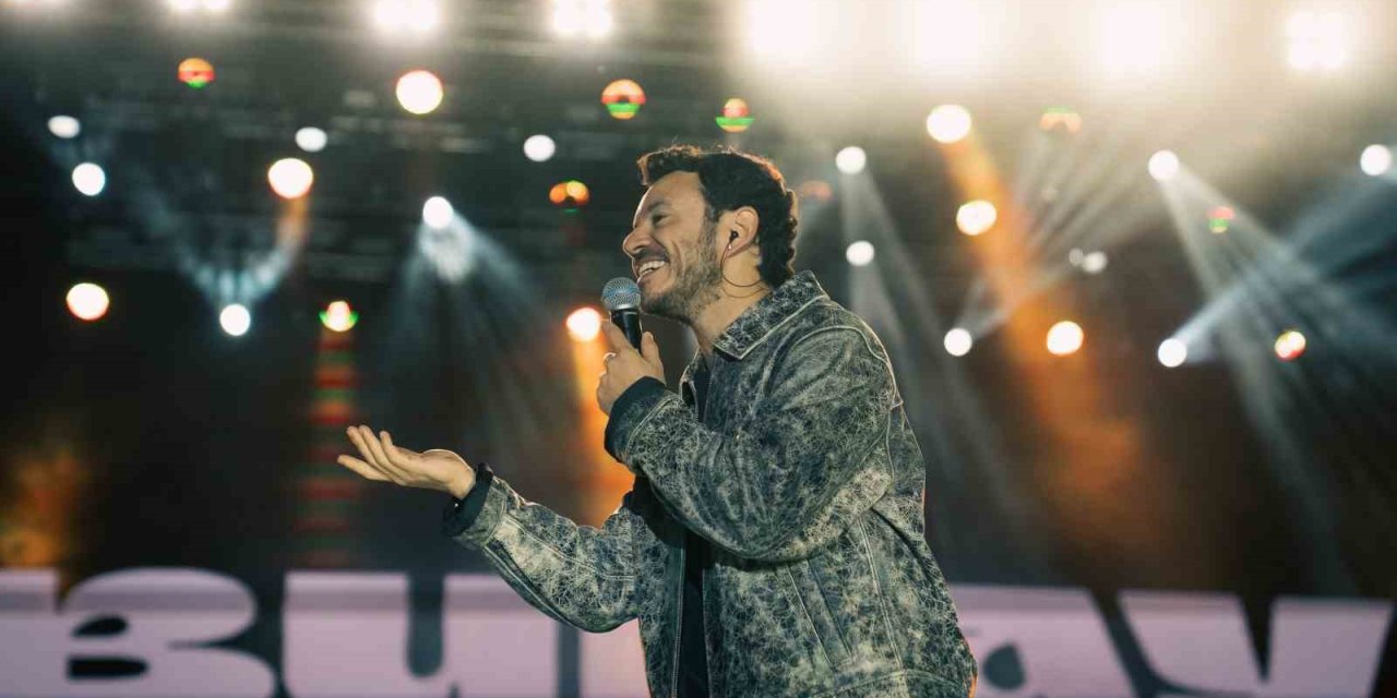 Mardin’de Buray konseri ilgi gördü