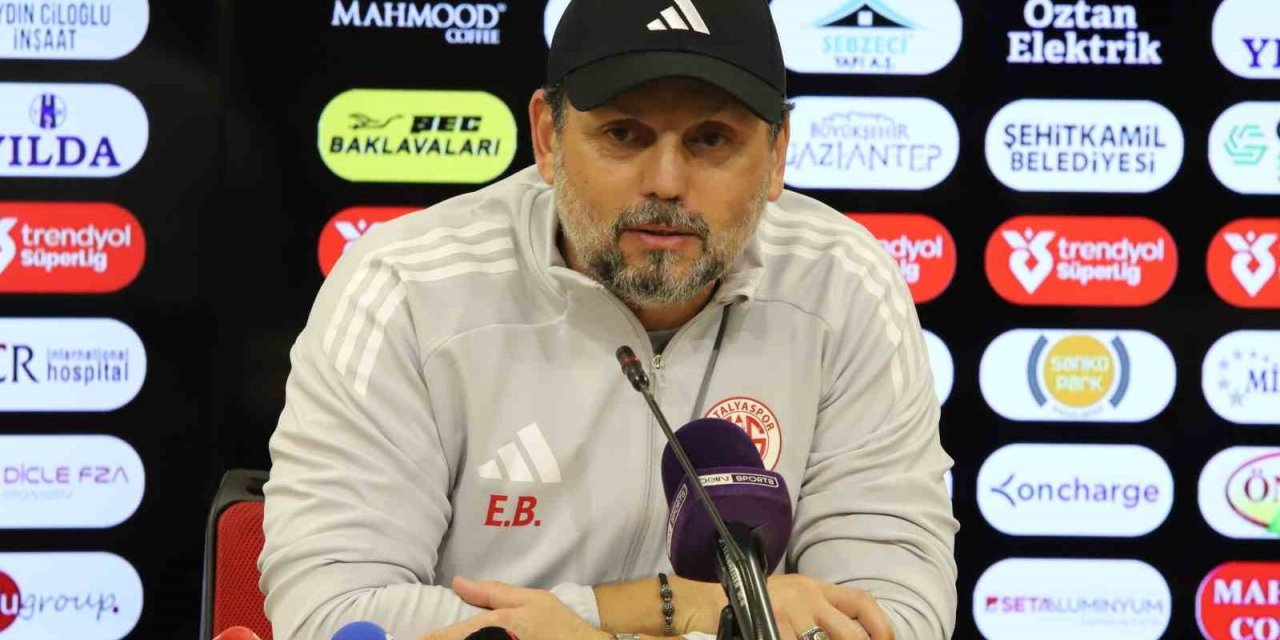 Antalyaspor Teknik Direktörü Erol Bulut: "İkinci daha iyiydik ama yetmedi"
