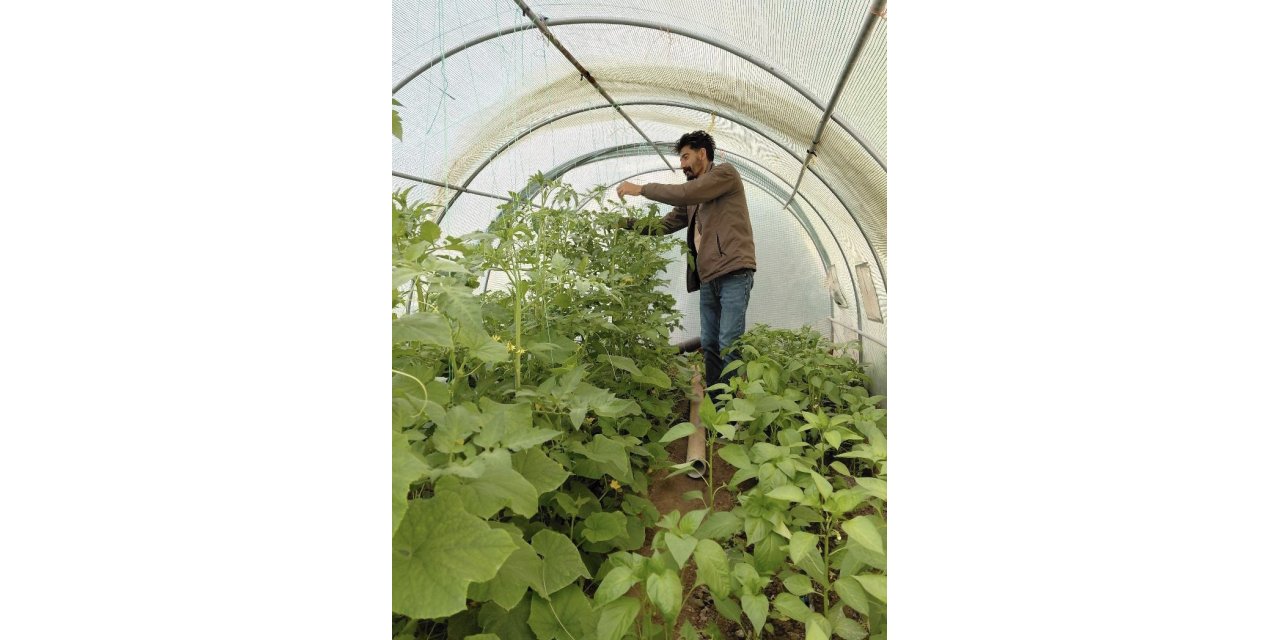 Ağrı'da berberlikten arta kalan zamanını doğaya ayırıyor