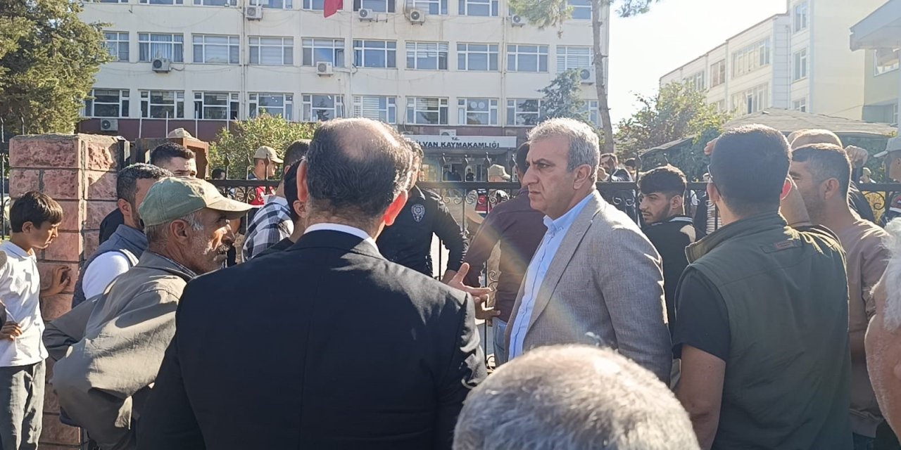 Şanlıurfa'da kaymakamlık önünde cenaze eylemi
