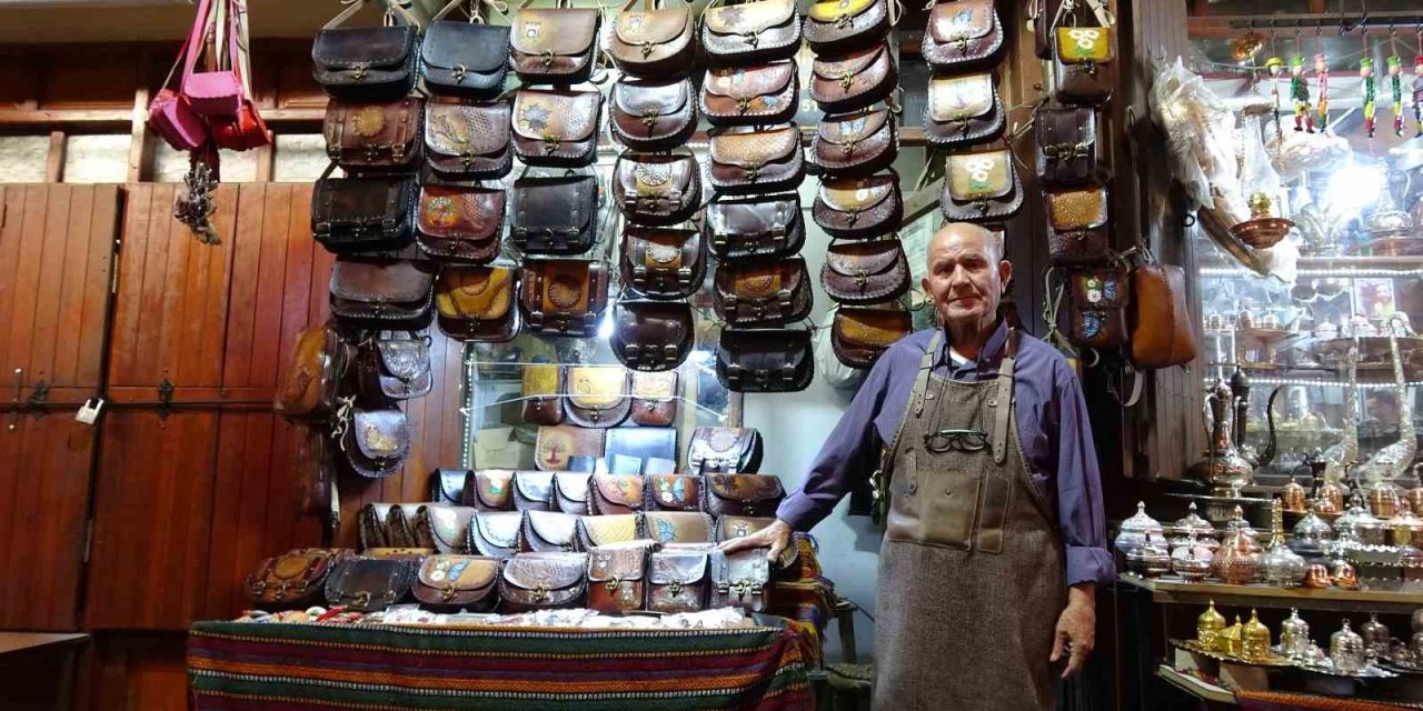 66 yıldır çanta üretiyor